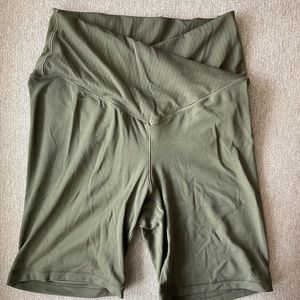 Aerie 6” biker shorts